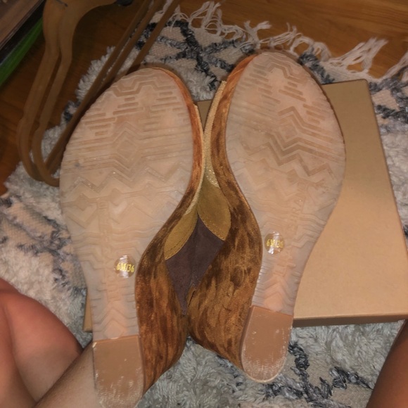 Lucky Brand Suede Wedges - Picture 5 of 6